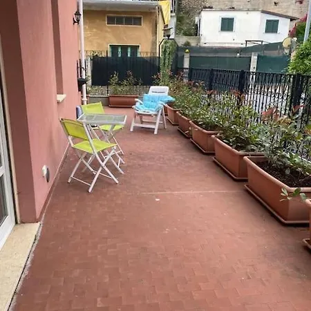 Casa Adele, Vacanza Relax! アパート アラッシオ